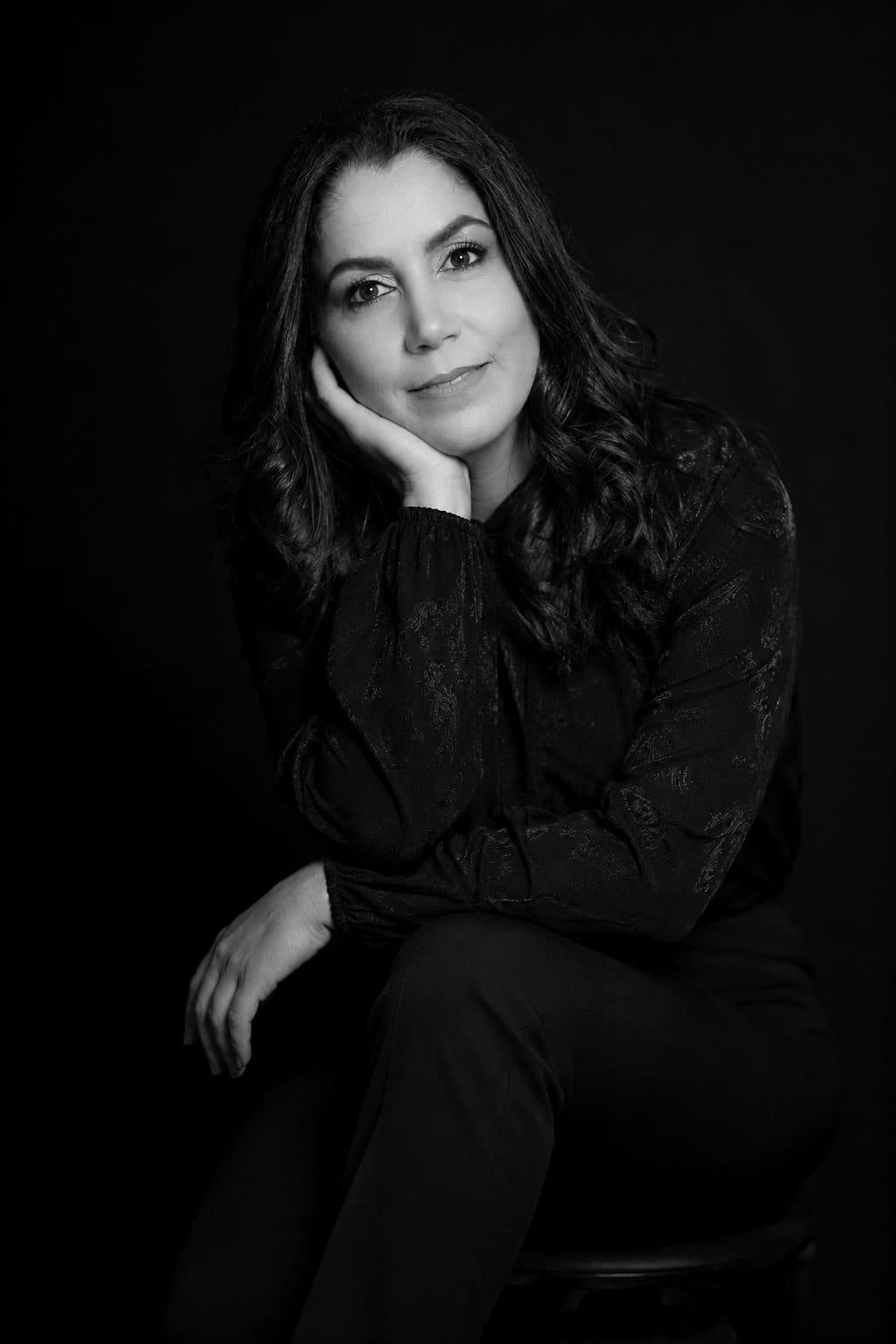 Marília Batista Moreira, advogada, em retrato preto e branco